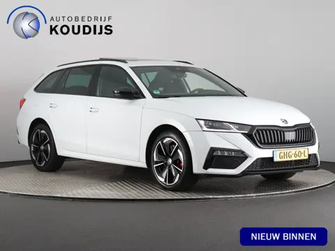 Škoda Octavia Combi 1.4 TSI RS iV PHEV Business (Pano / Camera / Stoelverwarming / Matrix led / Keyl
