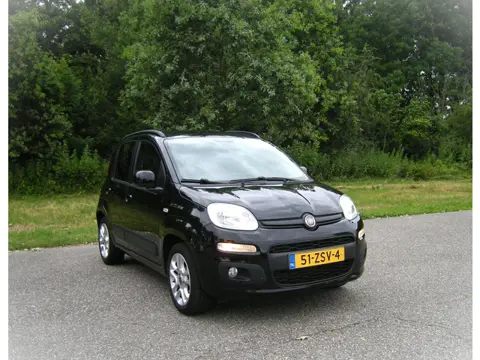 Fiat Panda 0.9 TwinAir Sempre . 5 Drs . Airco . Sportintrieur . lmv . mistlampen . enz