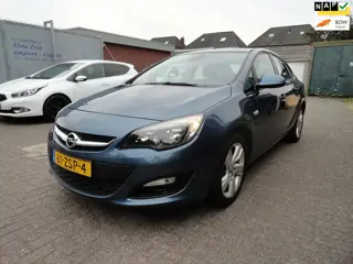 Opel Astra 1.4 Turbo Cosmo (KM 135890 NAP NAVI CLIMA)