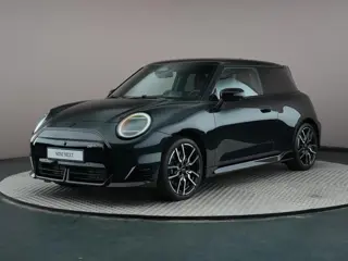 MINI Electric Cooper SE John Cooper Works 54.2 kWh | Pakket L | Harman Kardon | 360 graden camera | 