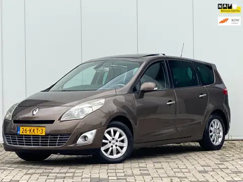 Renault Grand Scénic 2.0 Privilege 7PERSOONS PANORAMA LEER