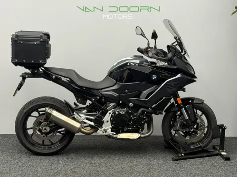 BMW F 900 XR | TRIPLE BLACK | 2023 | DOMINATOR | 12DKM | 35KW MOGELIJK! | F900XR