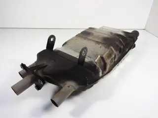 UITLAAT Triumph Sprint ST 1050 2005 - 2011