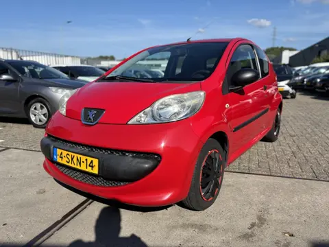Peugeot 107 1.0-12V XS INRUILKOOPJE!! (bj 2006)