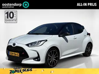 Toyota Yaris 1.5 Hybrid GR Sport | Dodehoek detectie | Voorstoelen verwarmd |