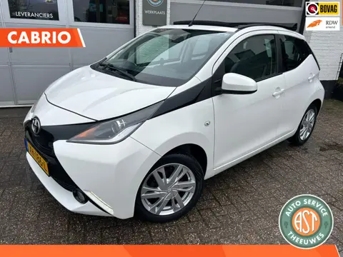 Toyota Aygo 1.0 VVT-i x-wave OPENDAK|CAMERA|AIRCO|LED