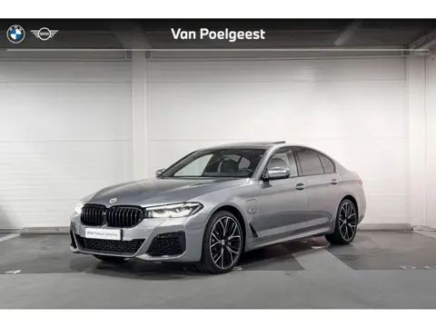 BMW 5 Serie Sedan 530e Business Edition Plus | M-Sport | Schuif-/kanteldak | Head-Up Display | Harma