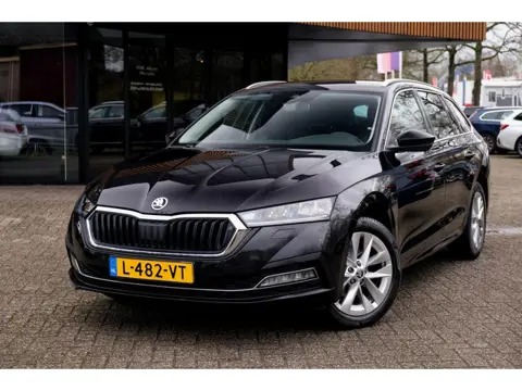 Skoda Octavia Combi 1.0 TSI Business Edition Plus|Rijklaar!|Stoelverwarming|Carplay|Keyless|LED|Sfee