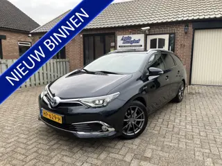 Toyota Auris Touring Sports 1.8 Hybrid Lease Exclusive Xenon Leer