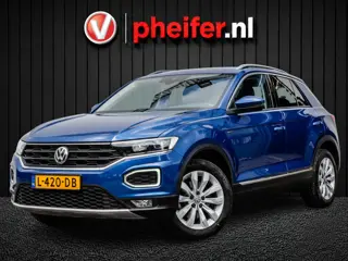 Volkswagen T-Roc 1.5 TSI 150pk Executive Trekhaak/ Virtual dash/ Sportstoelen/ Stoelverwarming/ Adap