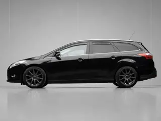 Ford Focus Wagon 1.6 First Edition Sport (STOELVERWARMING,PDC,CLIMATE,CRUISE,KEYLESS,GETINT,SPORTSTO