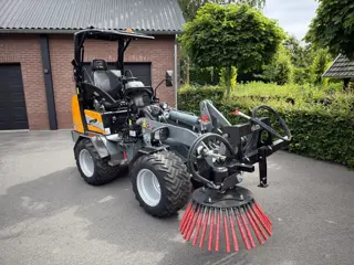 Onkruidborsel Giant en Hemach Onkruidborstel (bj 2026)