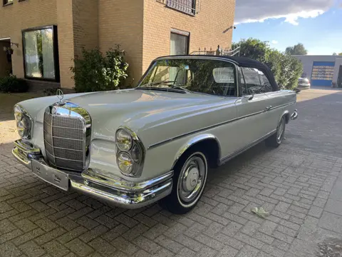 Mercedes-Benz 300-serie 300 SE Cabriolet (bj 1962)