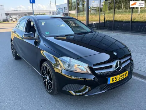 Mercedes-Benz A-klasse 180 Ambition/Carplay/camera/Airco/cruise/