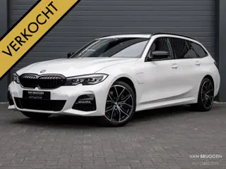 BMW 3-serie Touring 330e M-Sport Pano 360 Trekhaak Sfeer E-Stoelen
