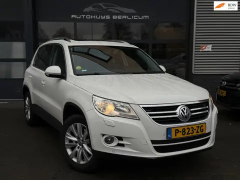 Volkswagen Tiguan 2.0 TSI Sport&Style 4Motion Pano Trekhaak Bluetooth LMV Dealer onderhouden