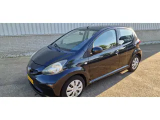 Toyota Aygo 1.0-12V 5 Deurs Airco !!!!