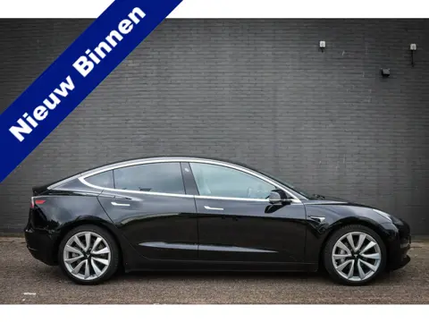 Tesla Model 3 Long Range AWD 75 kWh Net binen-Nu al te bezichtigen