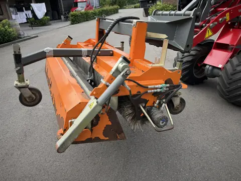 Bema Veegmachine Met Weidemann aansluiting 1550