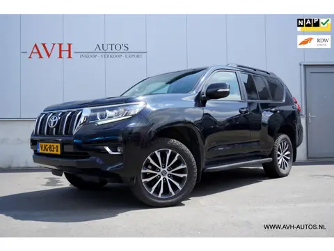 Toyota Land Cruiser 2.8 D-4D-F Challenger Window Van