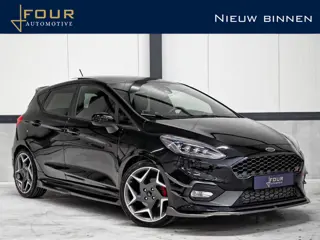 Ford Fiesta 1.5 EcoBoost ST-3 | Panoramadak | Milltek | Maxton | 1e Eigenaar | B&O | LED |