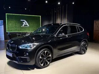 BMW X1 xDrive20i Exe Aut Navi|LED|Cruis|PDC|Camera Zwart