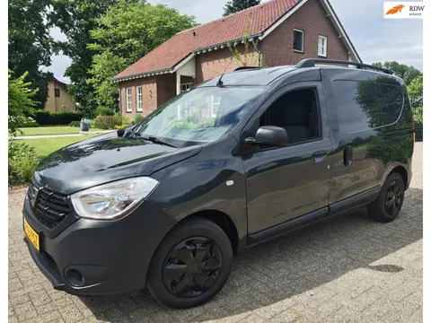Dacia Dokker 1.3 TCE 130pk met 2x Zijdeur, Airco, Cruise, Navi, Etc.