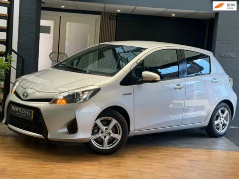 Toyota Yaris 1.5 Full Hybrid Aspiration NL Auto Camera Dealeronderhouden