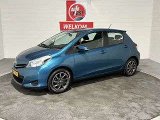 Toyota Yaris 1.0 VVT-i Aspiration, Airco, Navigatie, 2e eigenaar, NL auto, Blue tooth, Volledig onde