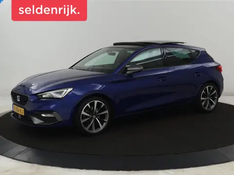 SEAT Leon 1.0 TSI FR Launch Edition | Panoramadak |  Trekhaak | Stoelverwarming | Camera | Carplay |