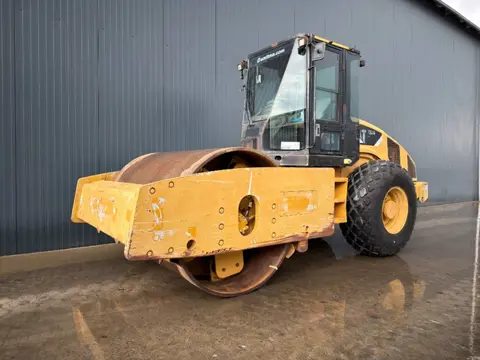 Cat CS74 (bj 2010)