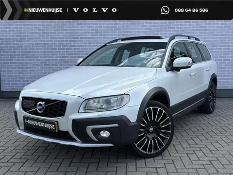 Volvo XC70 2.0 T5 FWD Summum | Trekhaak | Schuifdak | Parkeersensoren | BLIS | Cruise Control Adapti