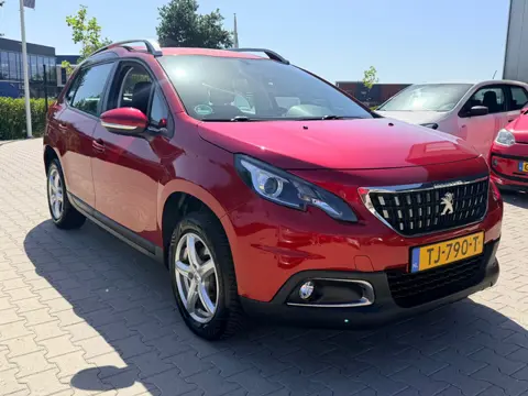 Peugeot 2008 1.2 PureTech Blue Lion