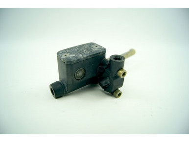 Used rempomp voor cal,nevada,strada /B