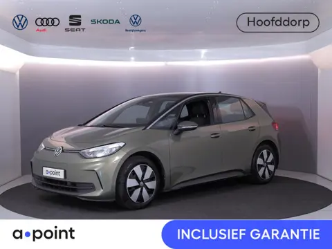Volkswagen ID.3 Pure Oranje Edition 52 kWh 170 pk | SOH 100% | Navigatie via App | Parkeersensoren |