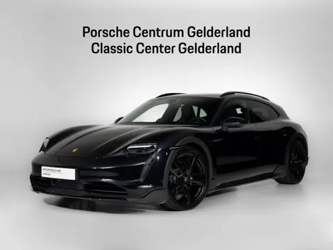 Porsche Taycan 4 Cross Turismo