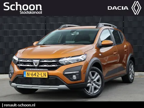 Dacia SANDERO Stepway 1.0 TCe 90 Comfort | Climate | Cruise | Camera | Trekhaak | All seasons | Park