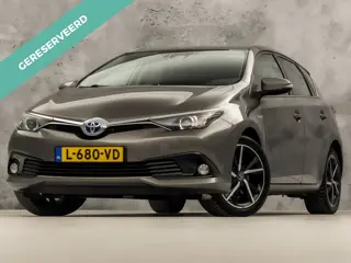 Toyota Auris 1.8 Hybrid Dynamic Automaat (NAVIGATIE, CAMERA, GETINT GLAS, SPORTSTOELEN, KEYLESS, TRE