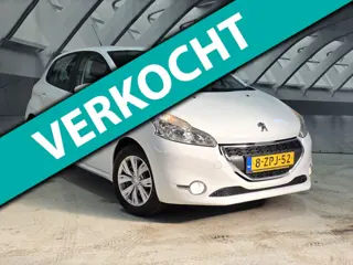 Peugeot 208 1.2 Blue Lease 5D Airco -- navigatie