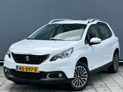 Peugeot 2008 BWJ 2017 | 1.2T 111PK Blue Lion | TREKHAAK | NAVI | CRUISE | AIRCO | CARPLAY |
