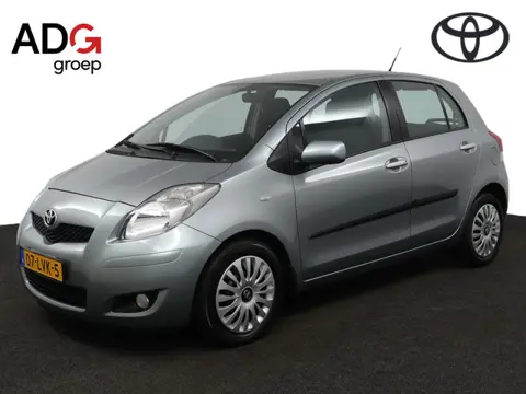Toyota Yaris 1.3 VVTi Aspiration | Automaat | Airco | Trekhaak | Radio CD speler |