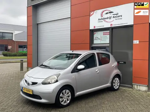 Toyota Aygo 1.0-12V + APK AIRCO CNTRL NAP