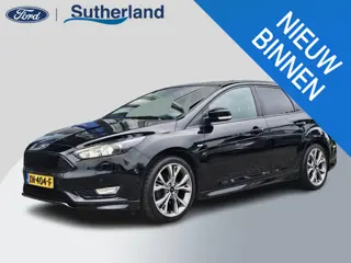 Ford Focus Wagon 1.5 Titanium 182 pk | 2de eigenaar | Bi-xenon | Camera | Stuur- en stoelverwarming 