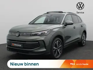 Volkswagen Tiguan 1.5 eHybrid Life Edition 204PK DSG Panoramadak, Trekhaak, 360gr. Camera, Donkere H