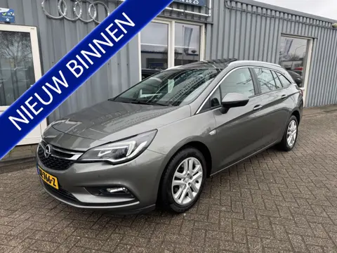 Opel Astra Sports Tourer 1.4 Online Edition (bj 2017)
