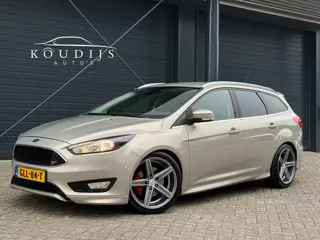 Ford Focus Wagon 1.5 Titanium Edition ST-line, Winterpack, Volledig onderhouden!