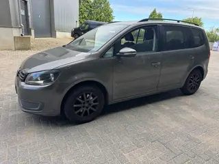 Volkswagen Touran 1.6 TDI Comfortline BlueMotion 7p. Navi Clima APK
