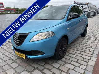 Lancia Ypsilon 0.9 TwinAir Elefantino Plus 5 Deurs Airco Panodak
