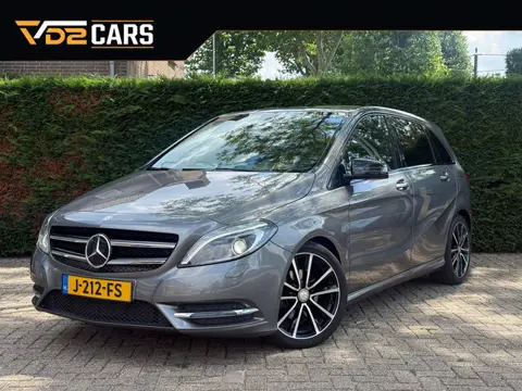 Mercedes-Benz B-klasse 180 Night Edition | LED | Camera |