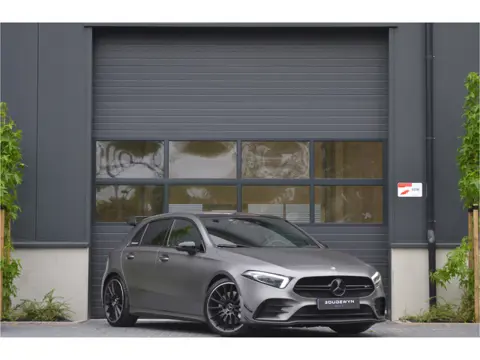 Mercedes-Benz A-Klasse AMG 35 4MATIC Edition 1 Pano | Burmester | Schaalstoelen | A45 Spoiler | orig